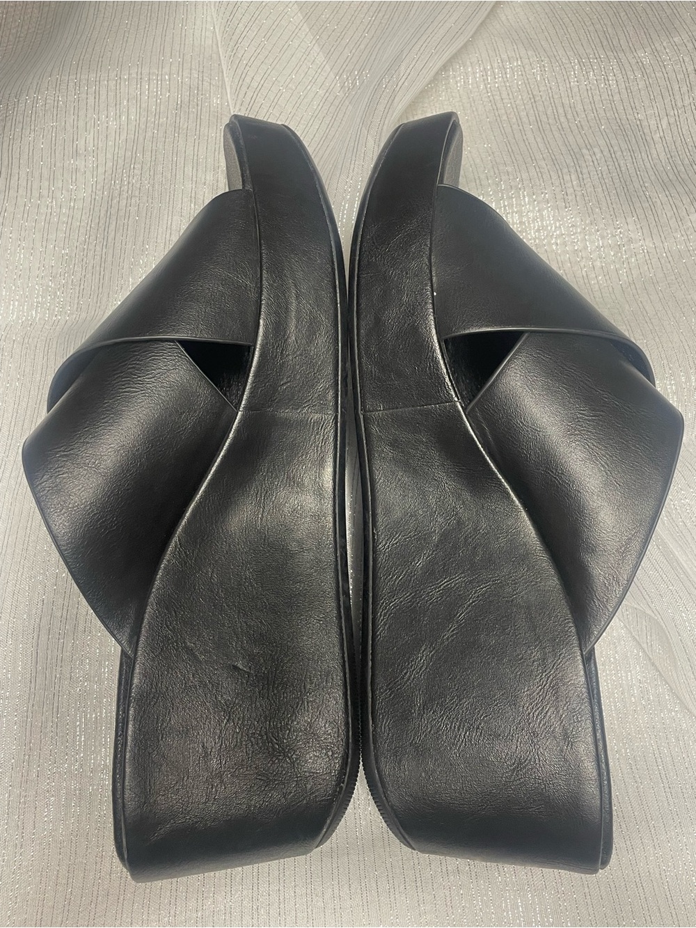 Korks Women’s Black Platform Slide Sandals - Picture 5 of 6